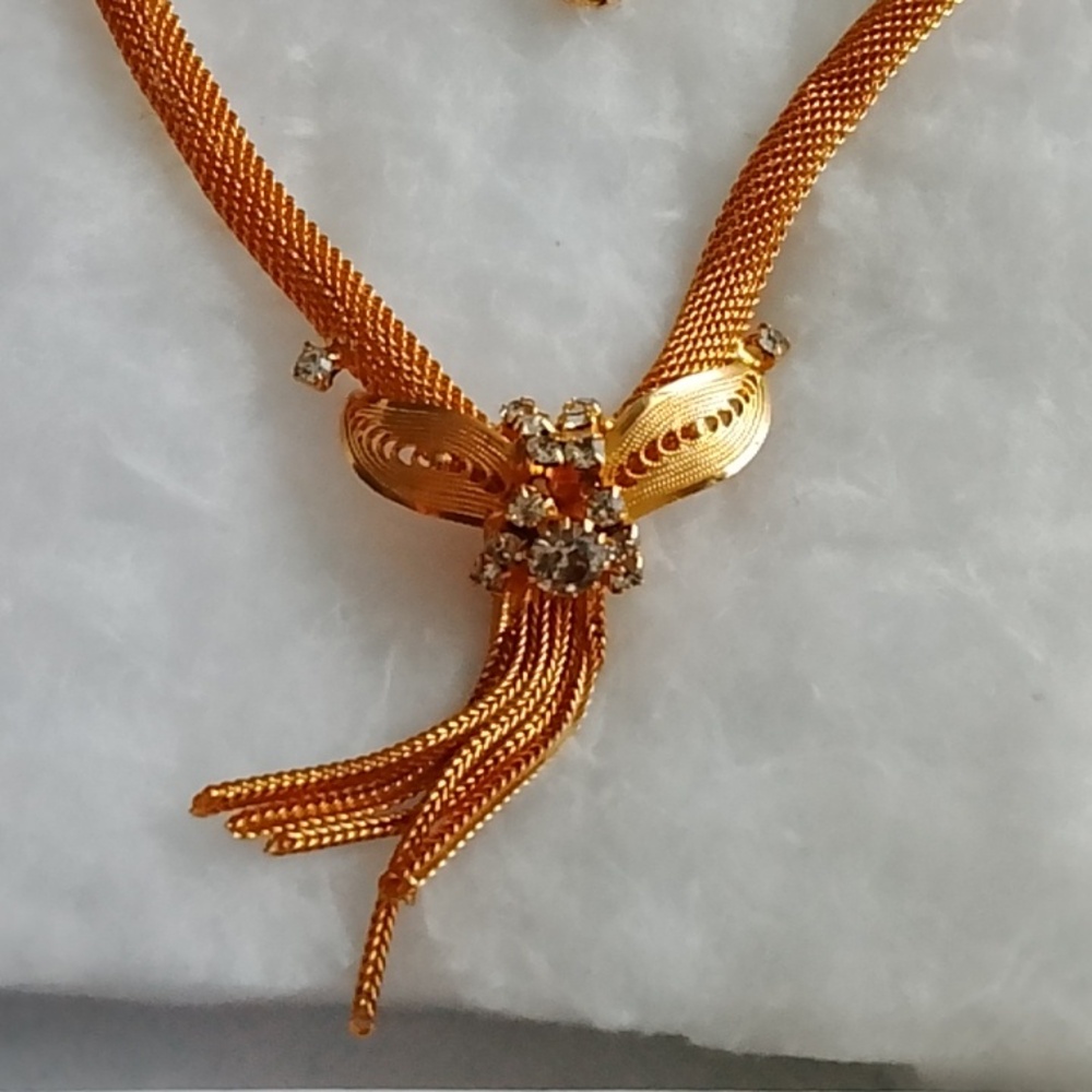 Antique Mesh Gold Necklace with Prong Set Crystals